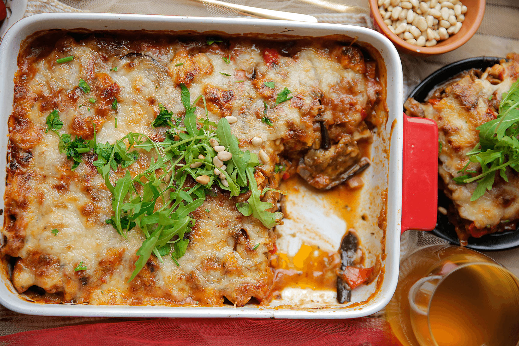 Kip aubergineschotel Kookmutsjes