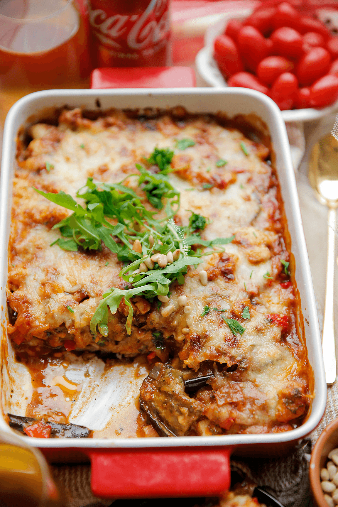 Kip met aubergineschotel eindresultaat