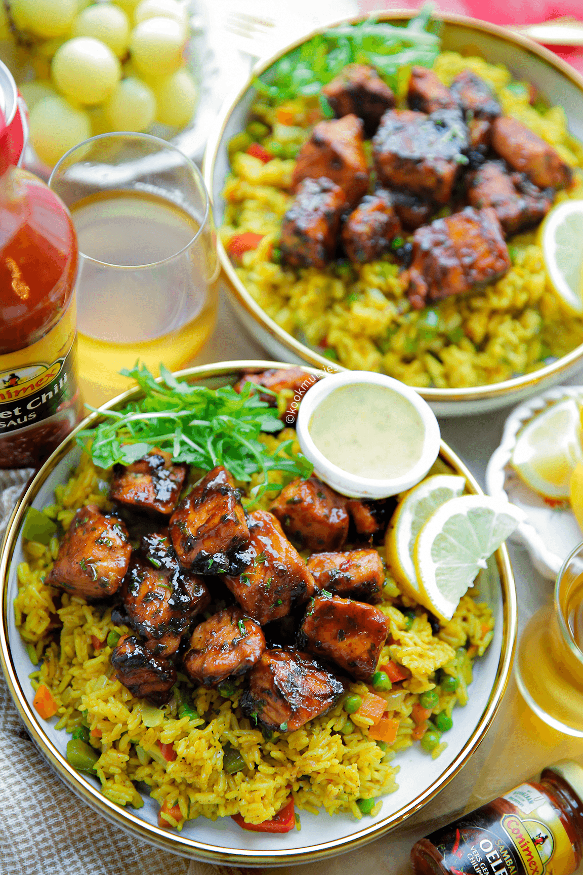 Sticky zalm met gele rijst en groenten eindresultaat Kookmutsjes