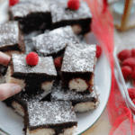 Chocolade kokoscake met ganache Kookmutsjes