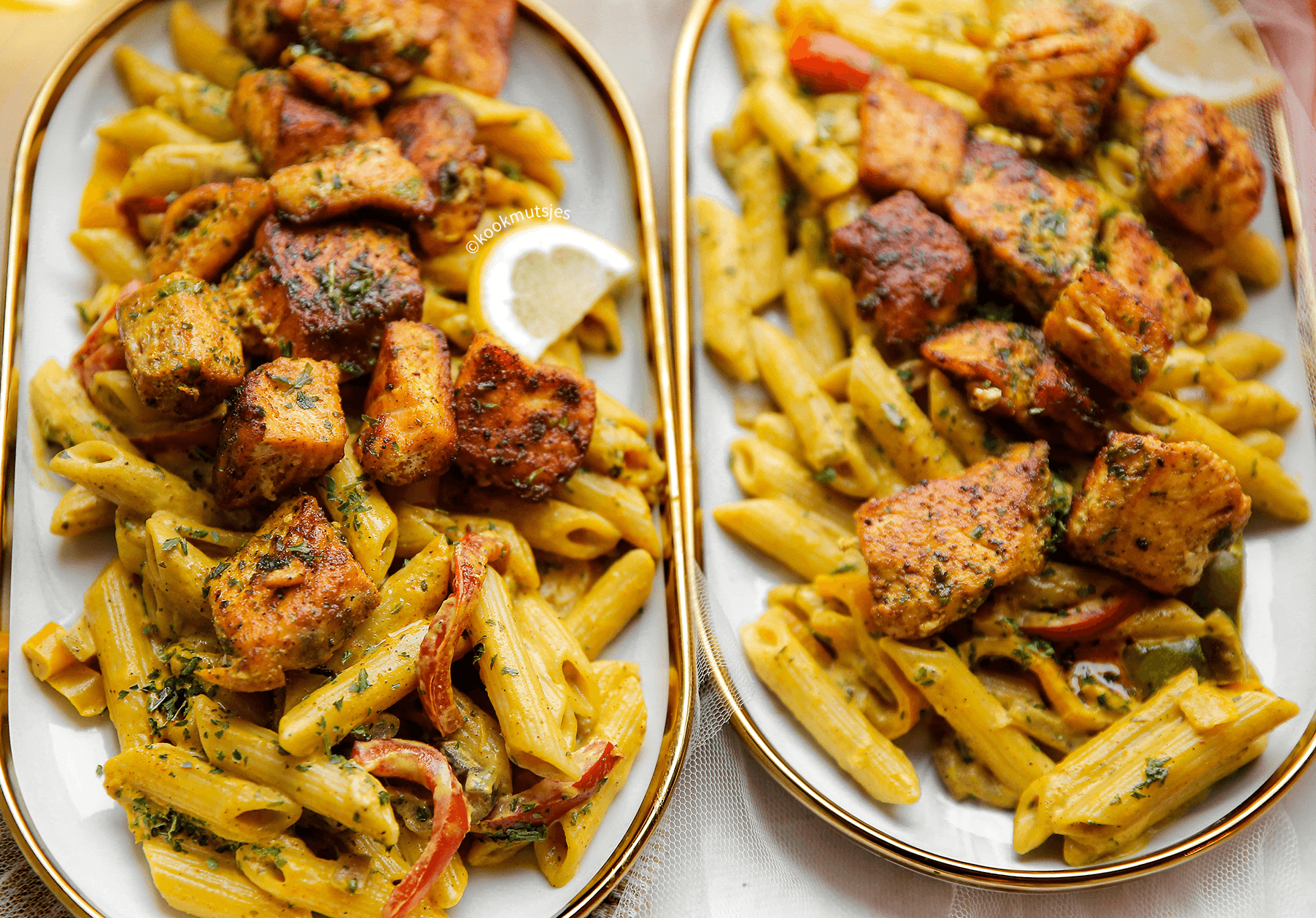 Penne in kokosmelk met zalm