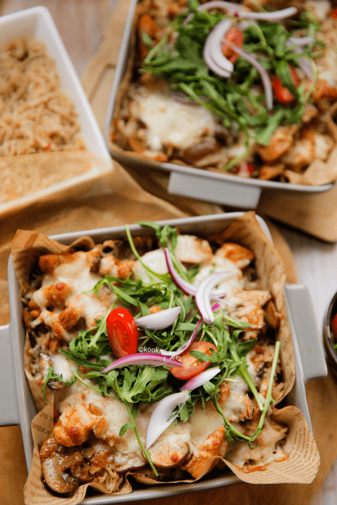 Rijst met kip in champignonsaus