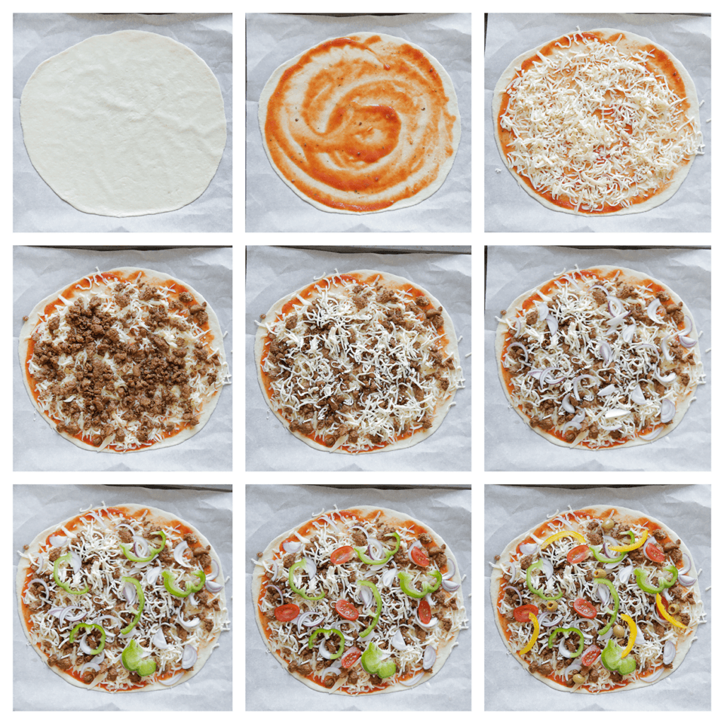Stort het deeg op een bloem bestoven werkplek en rol deze uit tot een cirkel van 28 cm. Leg op een bakplaat met bakpapier. Verdeel er tomatensaus over gevolgd door de kaas, het gehaktmengsel en de groenten. Laat de gehakt pizza’s 30 minuten rijzen of tot ze in omvang zijn verdubbeld.