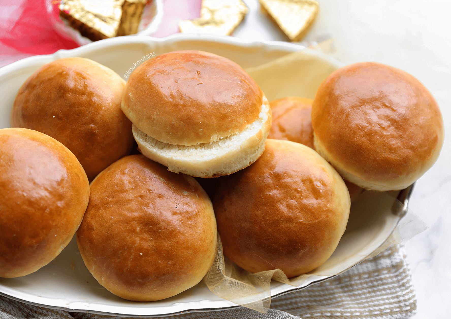 Witte bolletjes brood