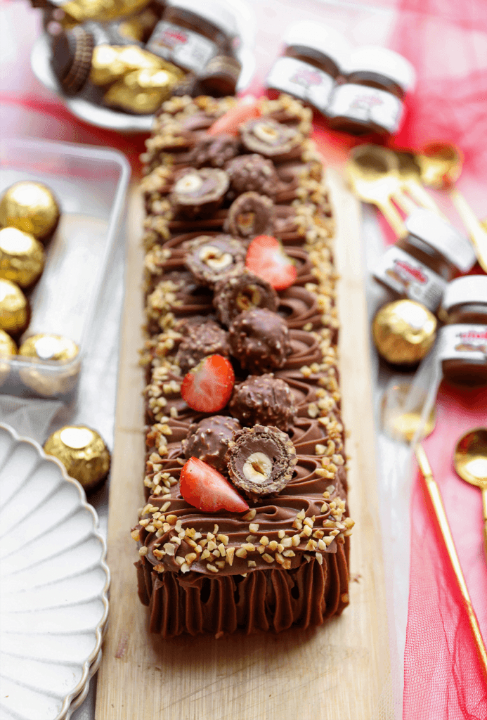 Kookmutsjes eindresultaat Ferrero rocher chocoladetaart (no bake)