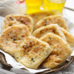 Msmen met kaas van Kookmutsjes