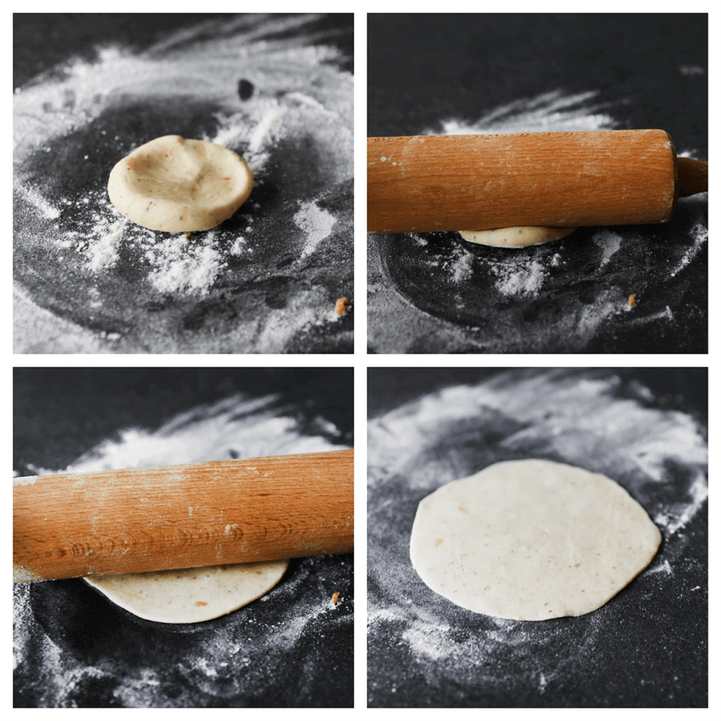 Neem een bolletje deeg en rol deze uit, op een bloem bestoven werkplek, tot een ronde lap van 15 cm. Herhaal de werkwijze.