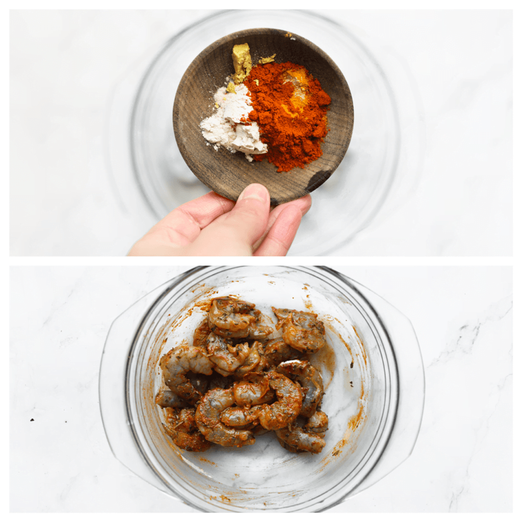 Doe de garnalen samen met de kurkuma, knoflookpoeder, uienpoeder, cayennepeper, gedroogde peterselie in een diepe kom. Verkruimel het visbouillonblokje boven de kom en meng goed.