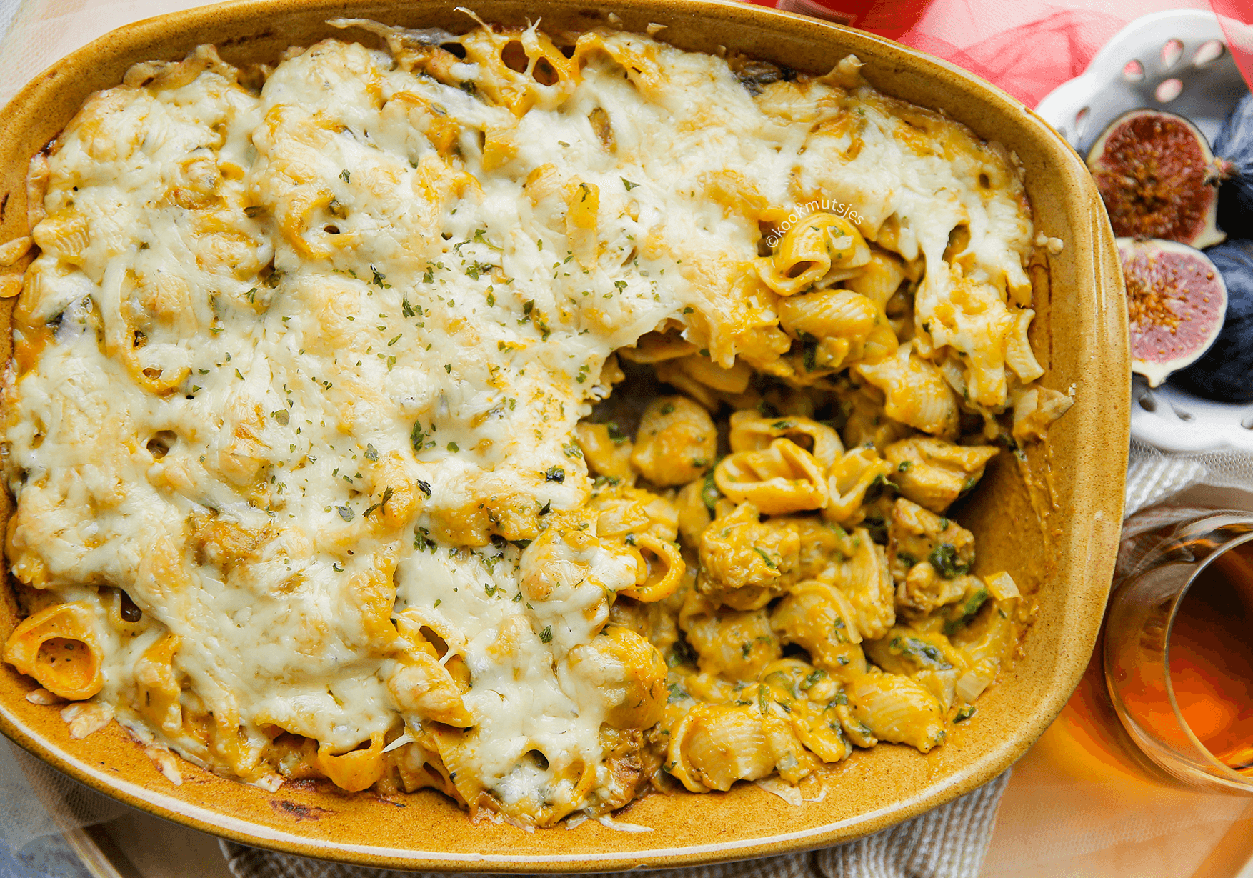 Kip-pompoen pastaschotel