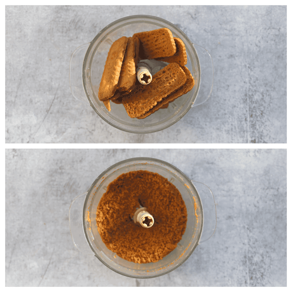 Doe de speculooskoek in een hakmolen. Maak deze fijn.