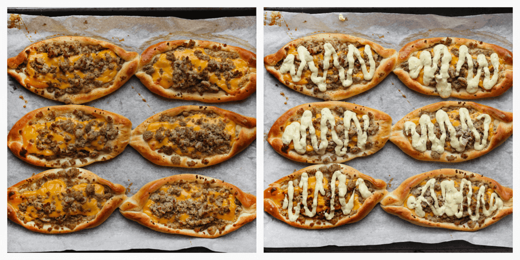 Zet de big mac bootjes in een voorverwarmde oven op 200 ℃. Bak ze gedurende 15-20 minuten, of totdat ze mooi goudbruin zijn gekleurd. Houd de baktijd zelf in de gaten, omdat elke oven anders werkt. Garneer met sla, augurk en extra saus.