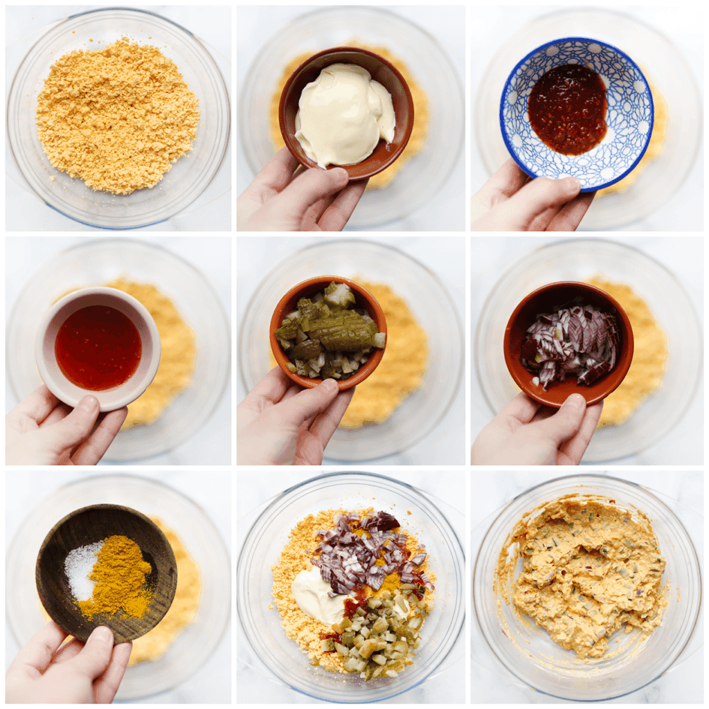 Neem de kom met eigeel en voeg de mayonaise, sambal, chilisaus, augurk, rode ui, currypoeder en het zout toe. Meng goed.