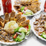 Beyti kebab met champignonsaus Kookmutsjes