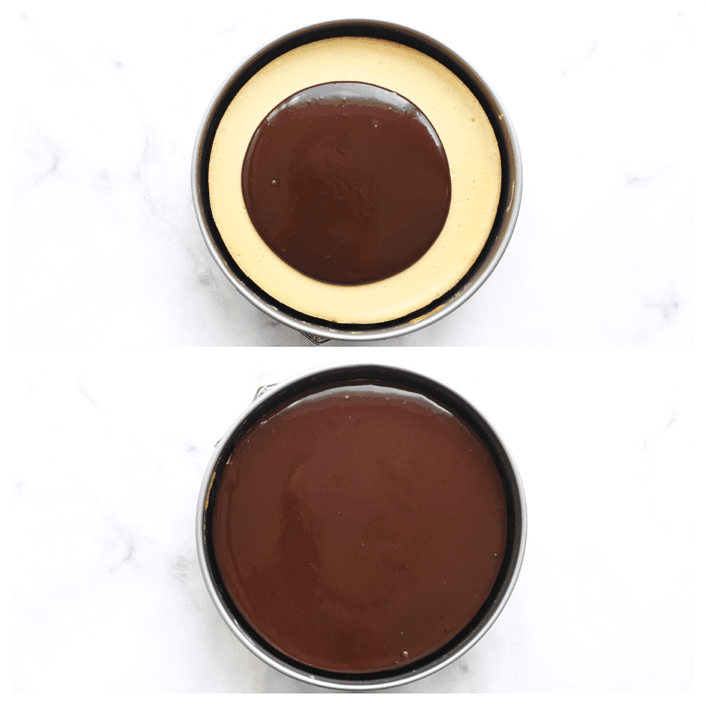 Verdeel de chocolade ganache gelijkmatig over de cheesecake en zorg dat het mooi verspreid is. Leg de cheesecake vervolgens, afgedekt, in de koelkast om op te stijven. Het liefst laat je het een nachtje in de koelkast staan.