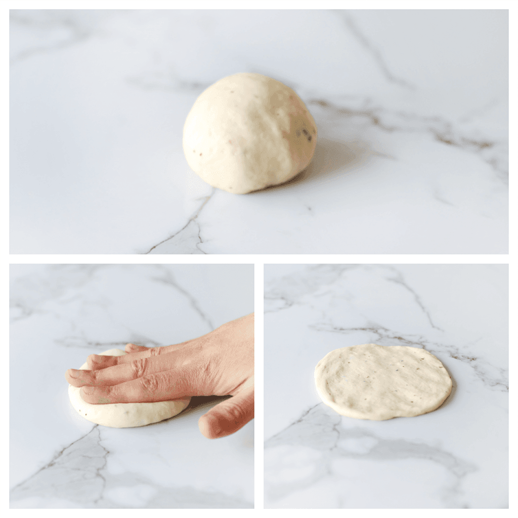 Druk het deeg plat tot een cirkel van 12 cm. 