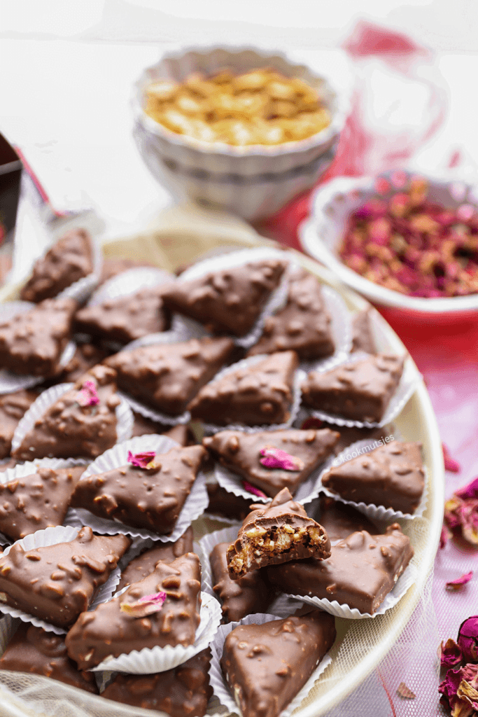 Snickerskoekjes no bake eindresultaat van Kookmutsjes