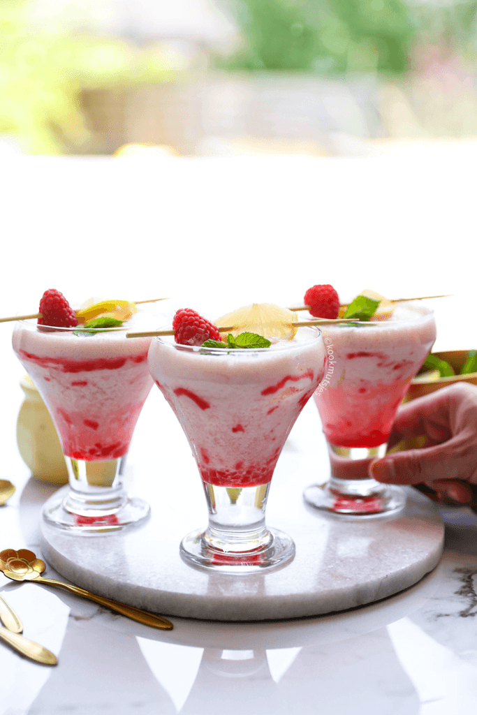 Frisse frambozen shake eindresultaat Kookmutsjes