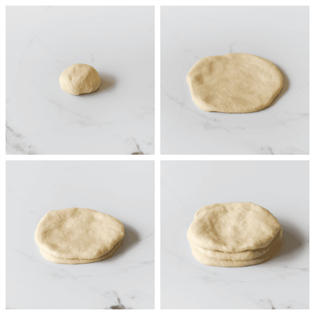 Rol elk bolletje deeg uit tot een ronde lap van 9 cm. Stapel ze op elkaar. Herhaal deze werkwijze.