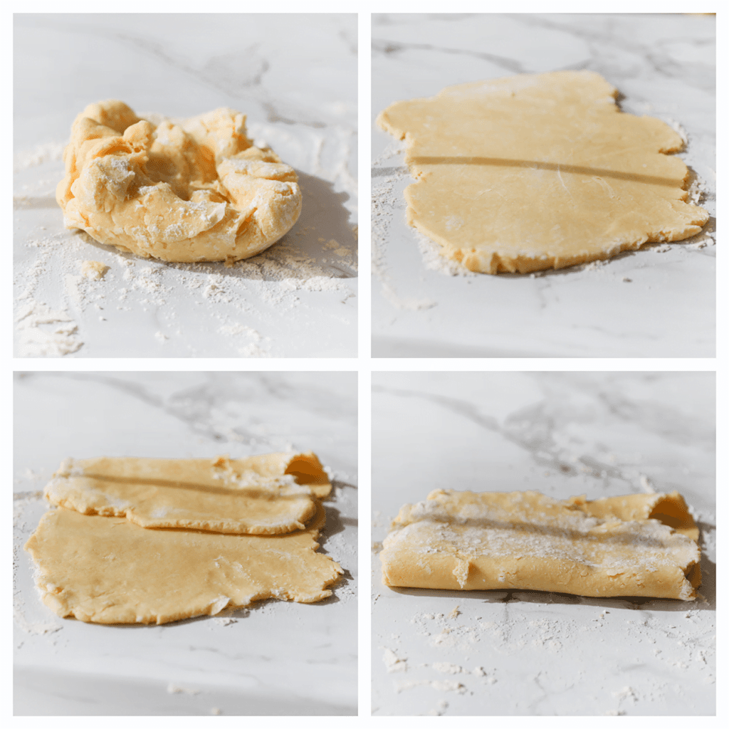 Stort het deeg op een met bloem bestoven werkplek. Rol deze uit met een deegroller tot een rechthoekige lap. Vouw het deeg in.