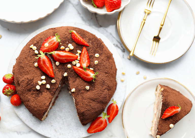 Nutella Strawberries Pie (No Bake)