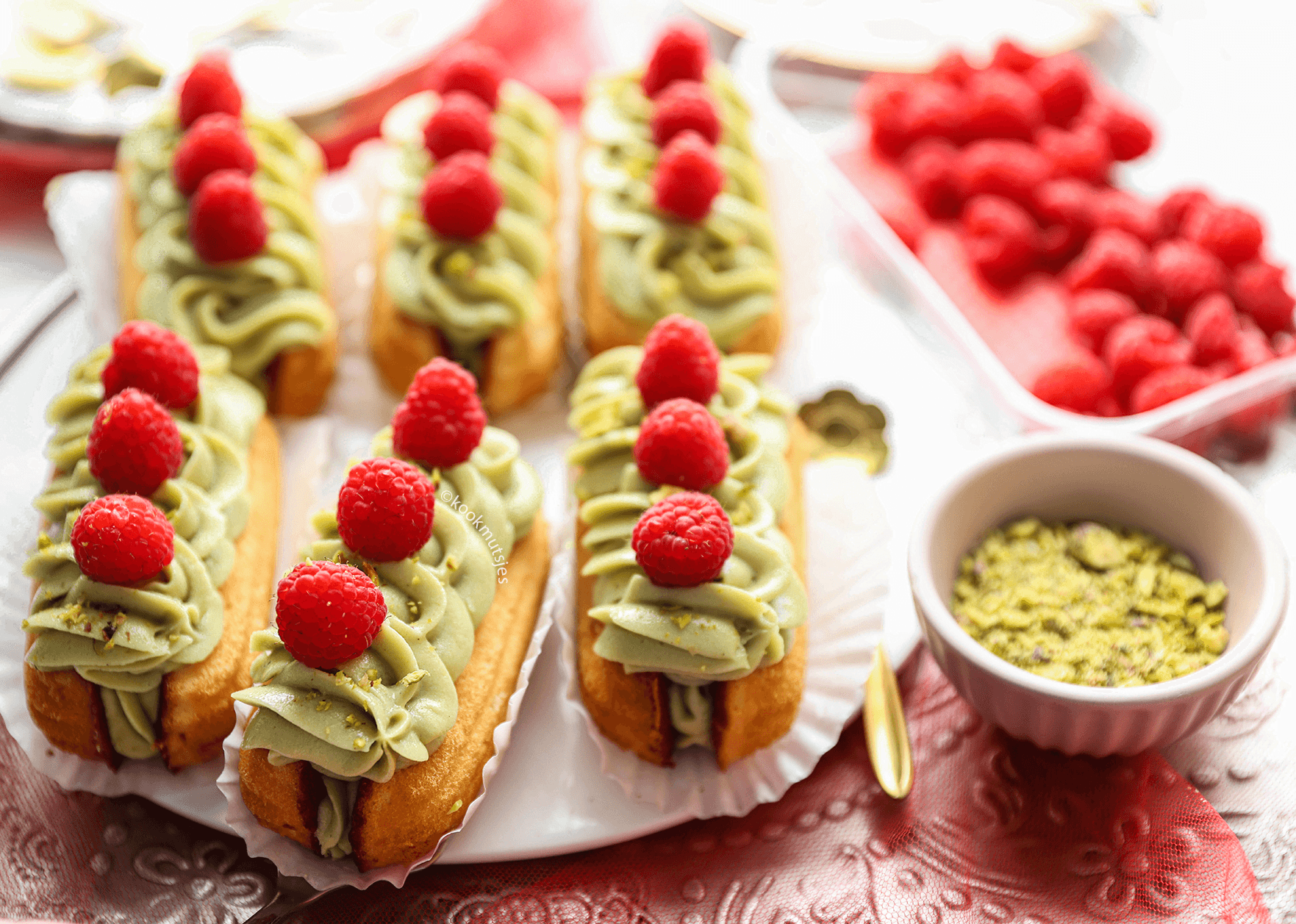 Pistache gebakjes (no bake) Kookmutsjes