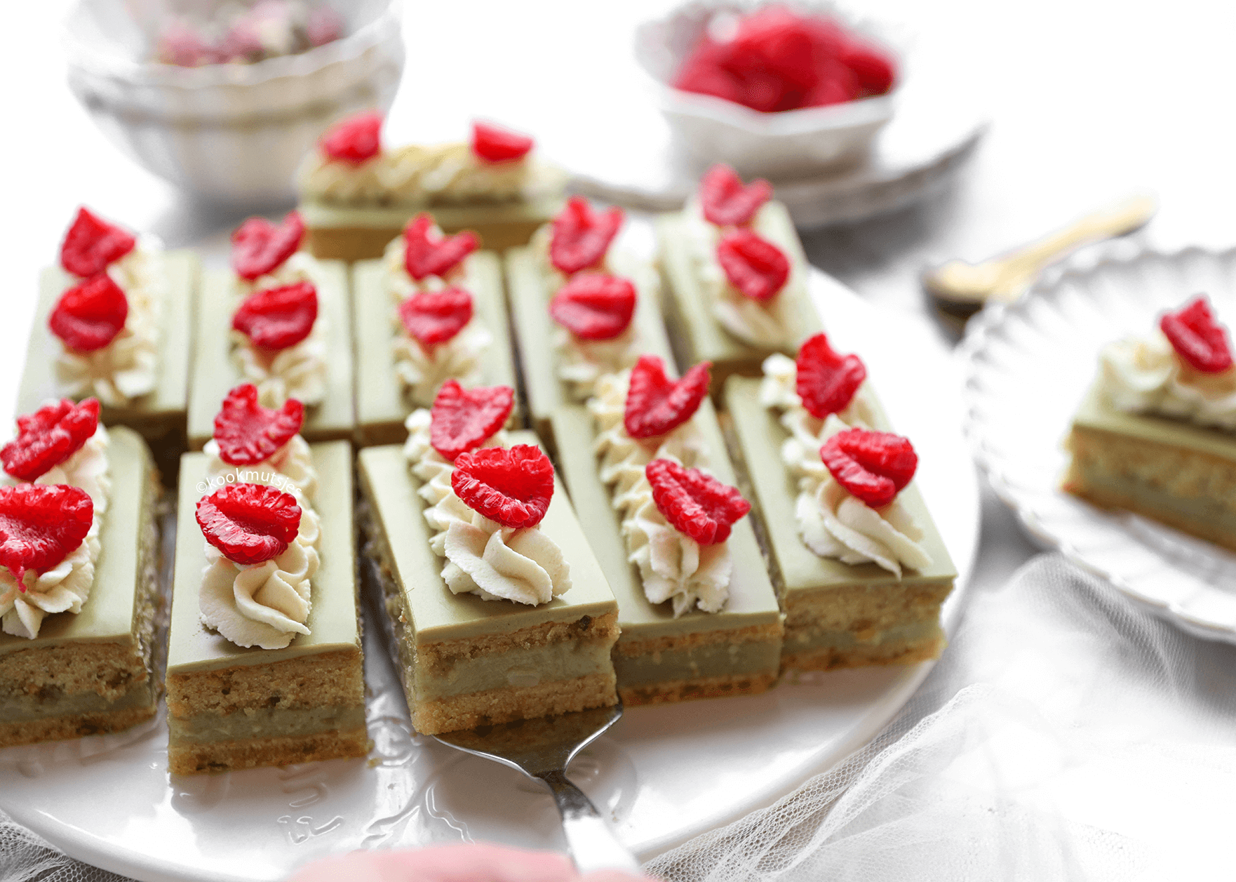 Pistachecake met Romige Vulling