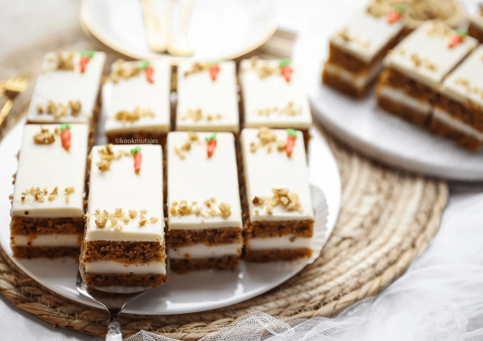 Smeuïge Wortelcake met een Crème Vulling