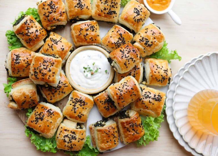 Bladerdeeghapjes met Spinazie en Fetakaas