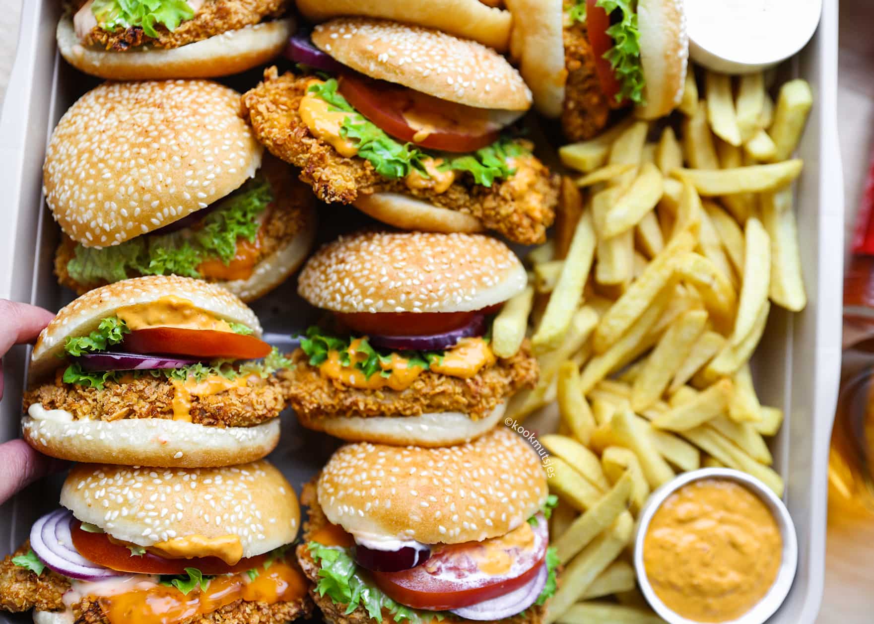 Kipburger met burgerbrood Kookmutsjes