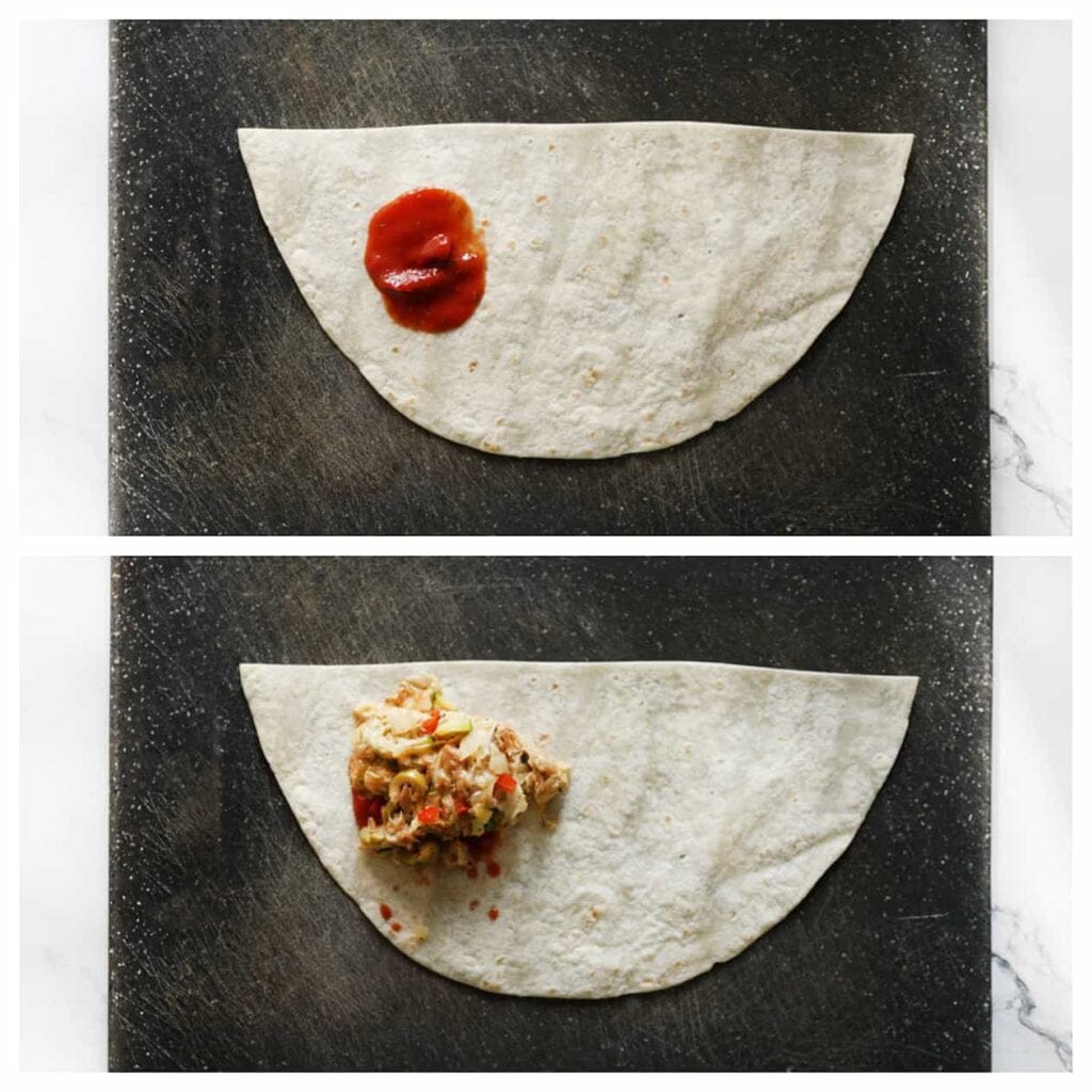 Neem een halve wrap en smeer er een laagje tomatenmengsel op. Plaats een volle eetlepel van het tonijnmengsel in de linkerbovenhoek.