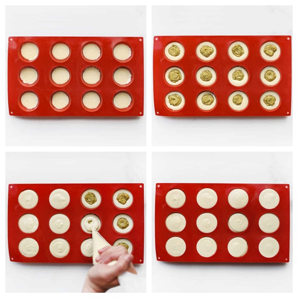 Spuit een laagje van de gesmolten witte chocolade in een siliconenvorm en voeg daarop de pistachepasta toe. Spuit vervolgens nog een laagje witte chocolade erbovenop totdat de vorm volledig is gevuld.