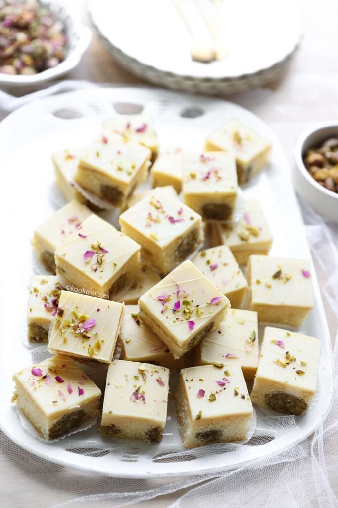 Smeuige pistachecake eindresultaat Kookmutsjes