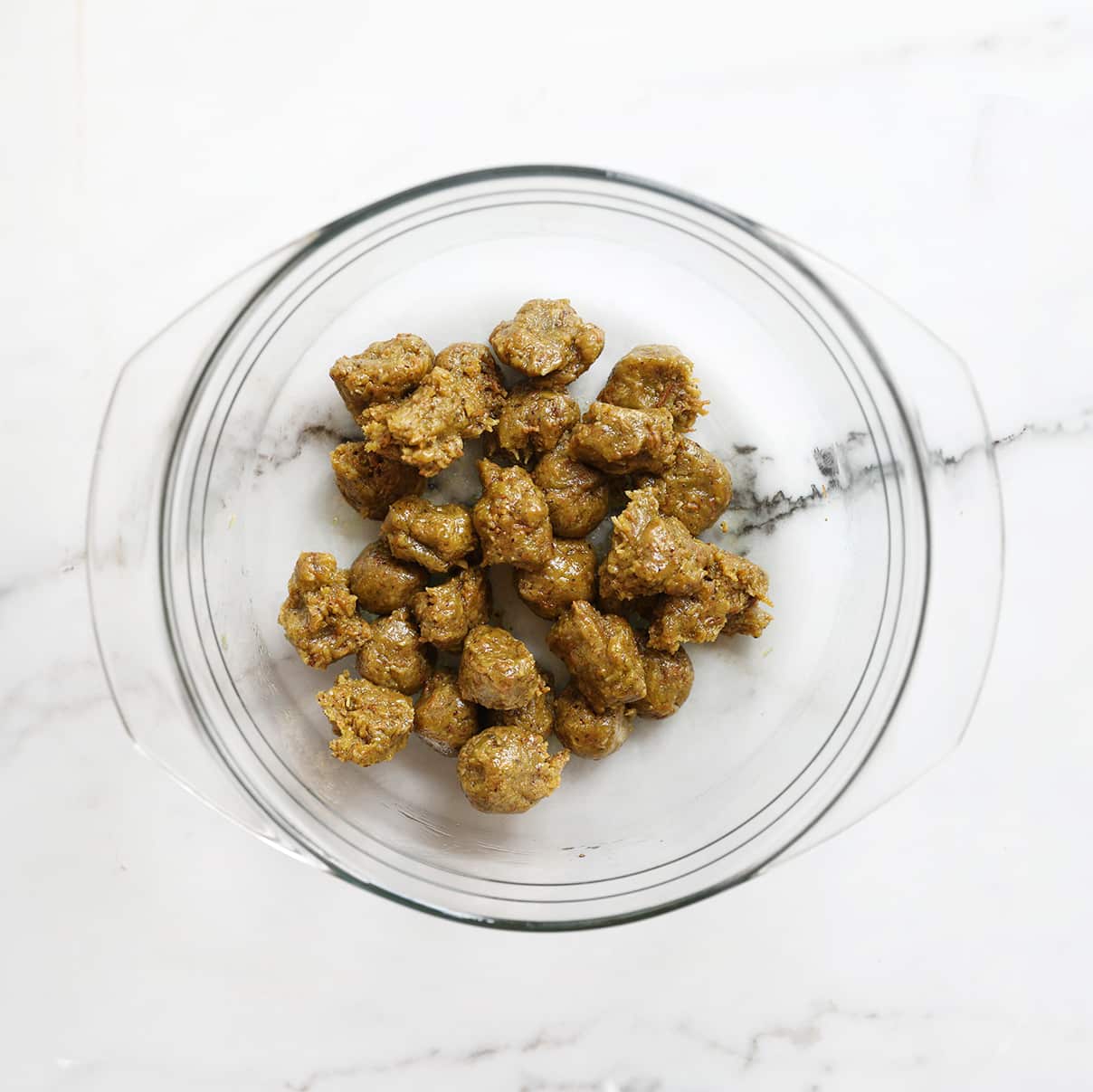 Pistachemengsel verdelen in bolletjes