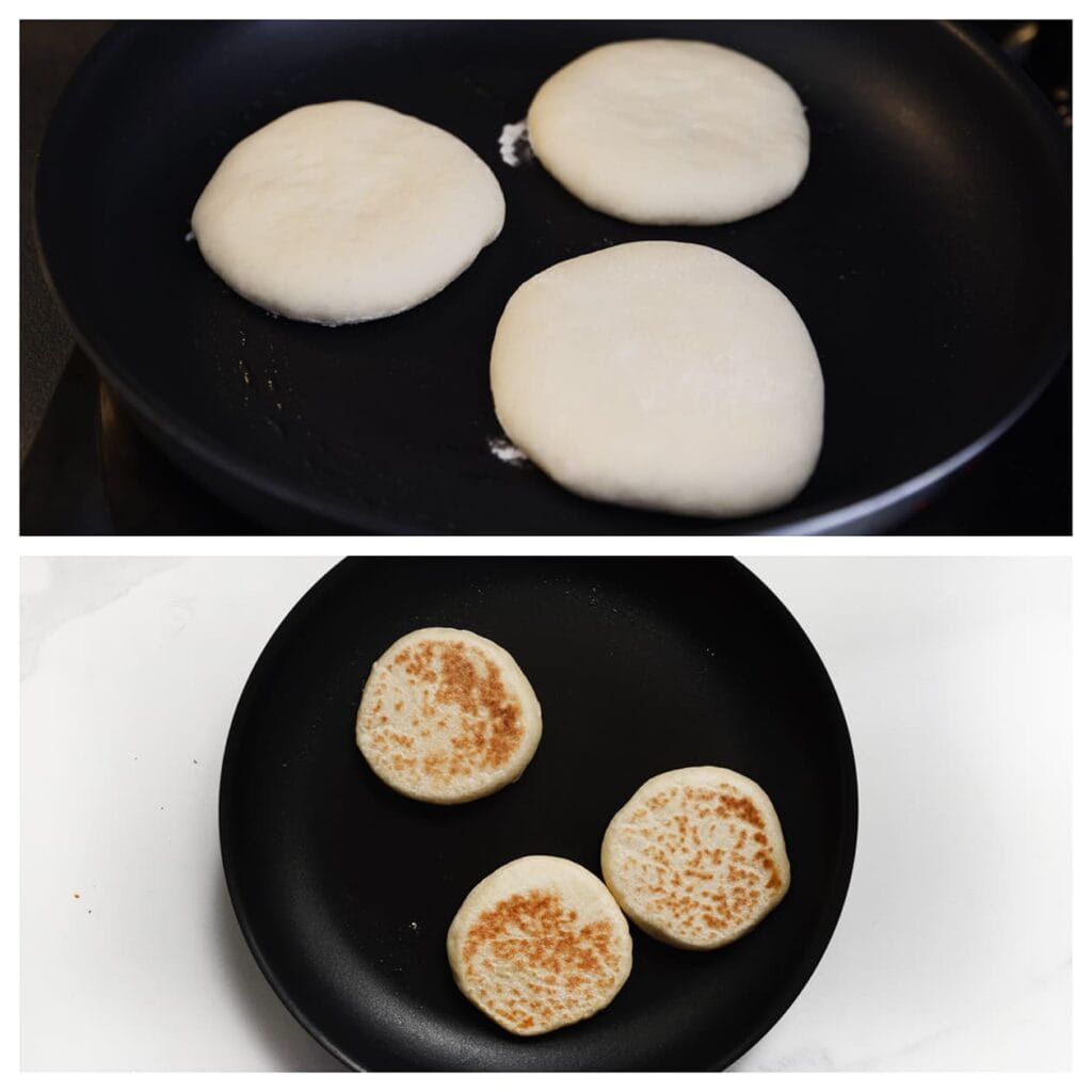 Verhit een koekenpan met een dikke bodem op middelhoog vuur. Bak de broodjes aan beide kanten goudbruin, enkele minuten per kant.