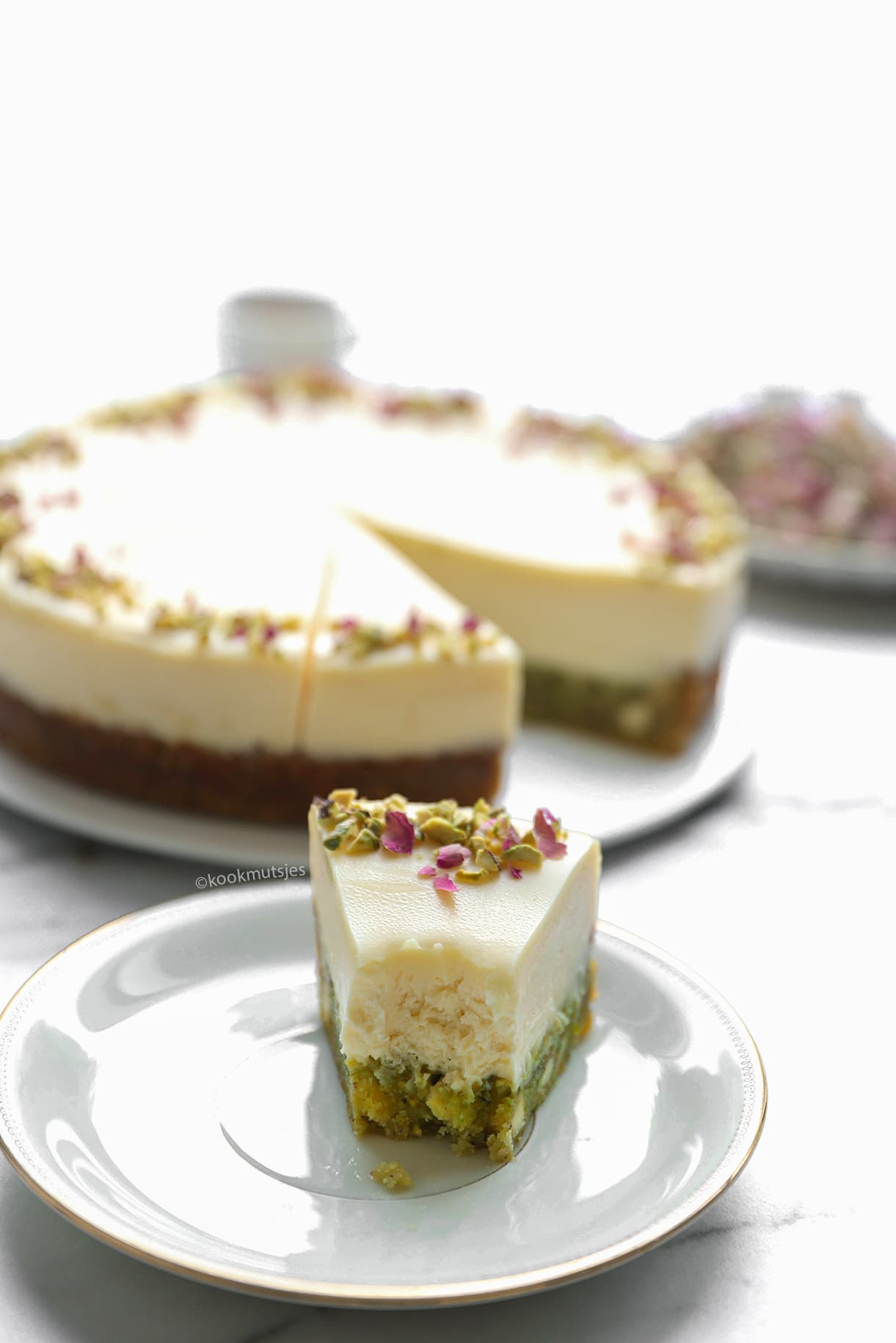 Pistache-Brownie Cheesecake eindresultaat van Kookmutsjes