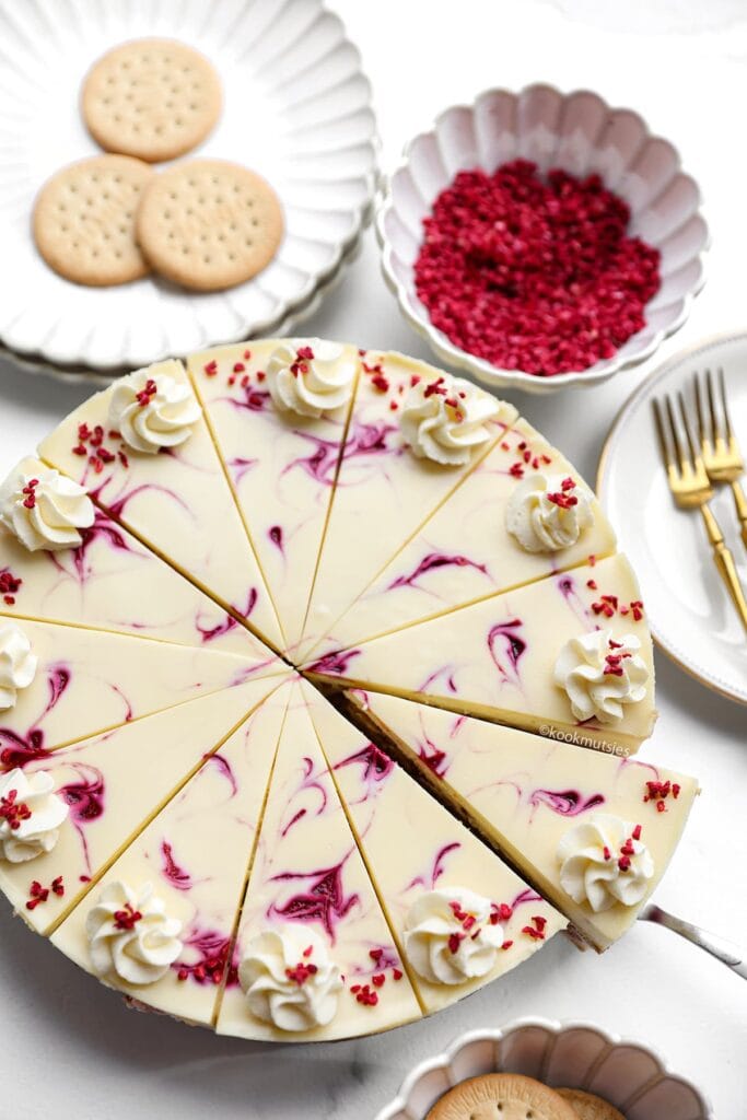 Frambozen Cookie Cheesecake eindresultaat Kookmutsjes