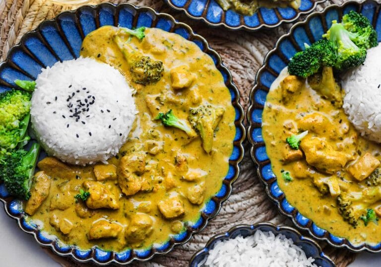 Chicken With Broccoli In Creamy Coconut Milk