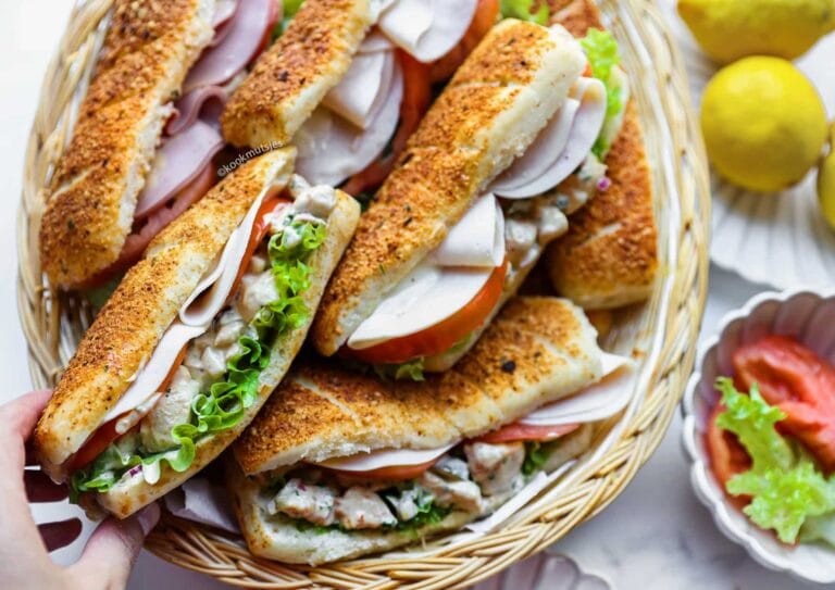 Cheesy-Cayennebroodjes met Kip