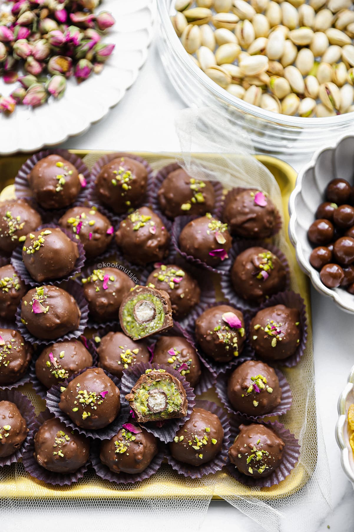 Pistache bonbons eindresultaat Kookmutsjes