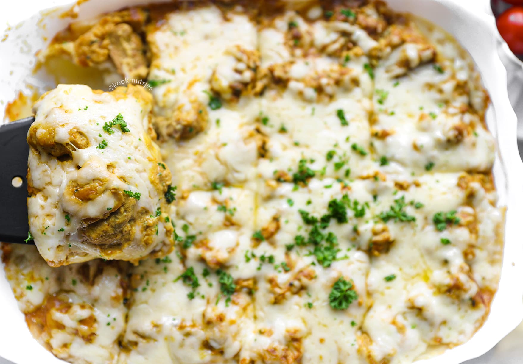 Aardappelschotel met Kip in Kokossaus Kookmutsjes