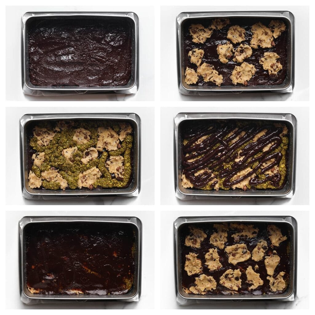 Bekleed een bakvorm met bakpapier. Verdeel de helft van het browniebeslag over de bodem van de vorm. Verdeel de helft van het koekjesdeeg er in grove stukken overheen. Spuit pistachespijs langs de open ruimtes tussen de stukken koekjesdeeg. Bedek dit met de resterende helft van het browniebeslag en smeer gelijkmatig uit. Verdeel het overige koekjesdeeg er in stukken overheen.