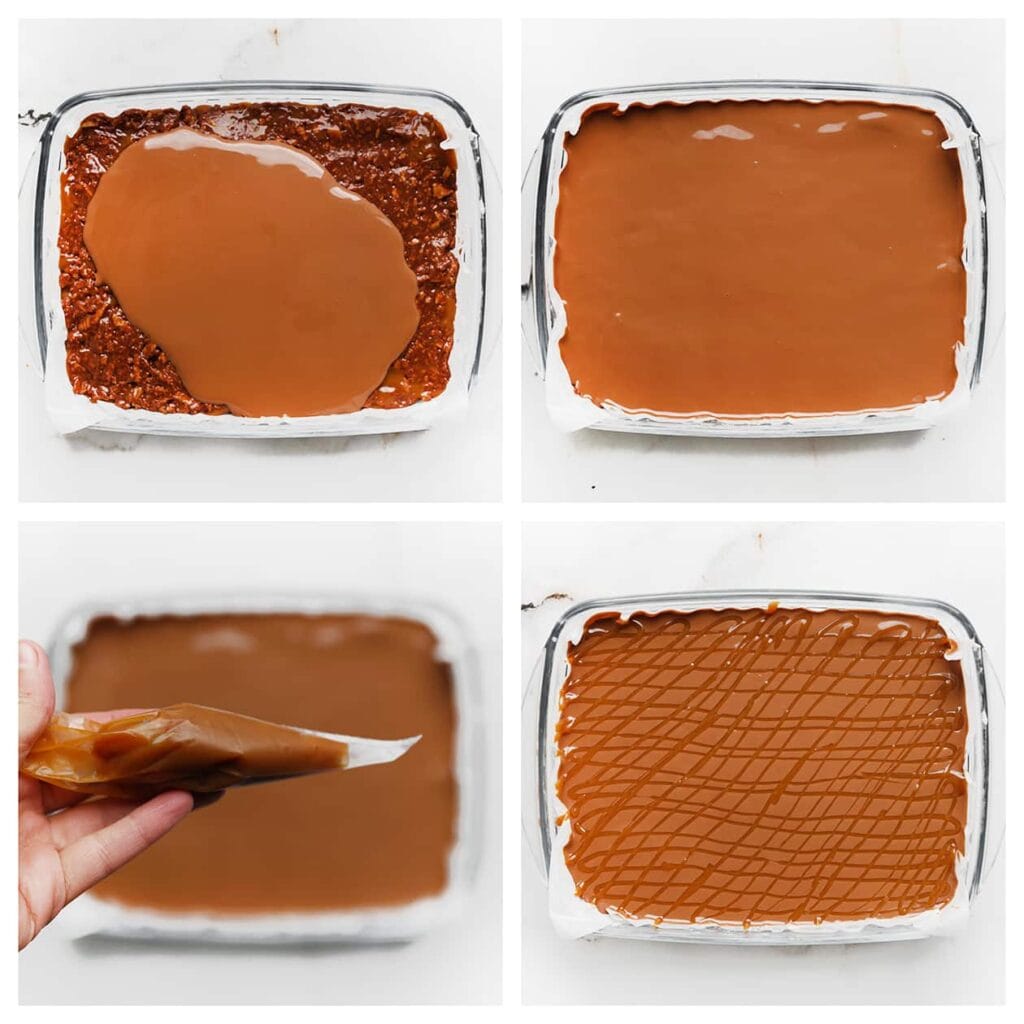 Giet de gesmolten chocolade gelijkmatig over het koekjesmengsel. Spuit direct 25 g karamelsaus in dunne lijntjes over de chocolade.