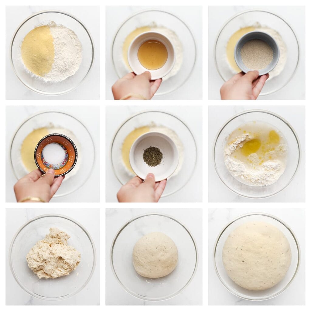 Doe de bloem, fijne griesmeel, gist, zout, tijm, honing, olijfolie en lauwwarm water in een diepe kom. Meng goed en kneed het deeg 10-12 minuten tot het soepel en elastisch is. Dek het deeg af en laat het 1 uur rijzen op een warme plek, of totdat het in volume is verdubbeld.