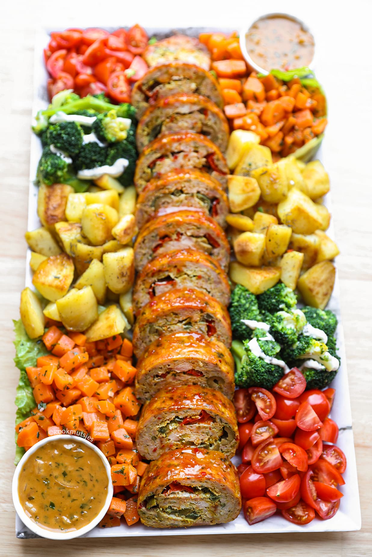 Kiprollade uit de oven met groenten eindresultaat van Kookmutsjes