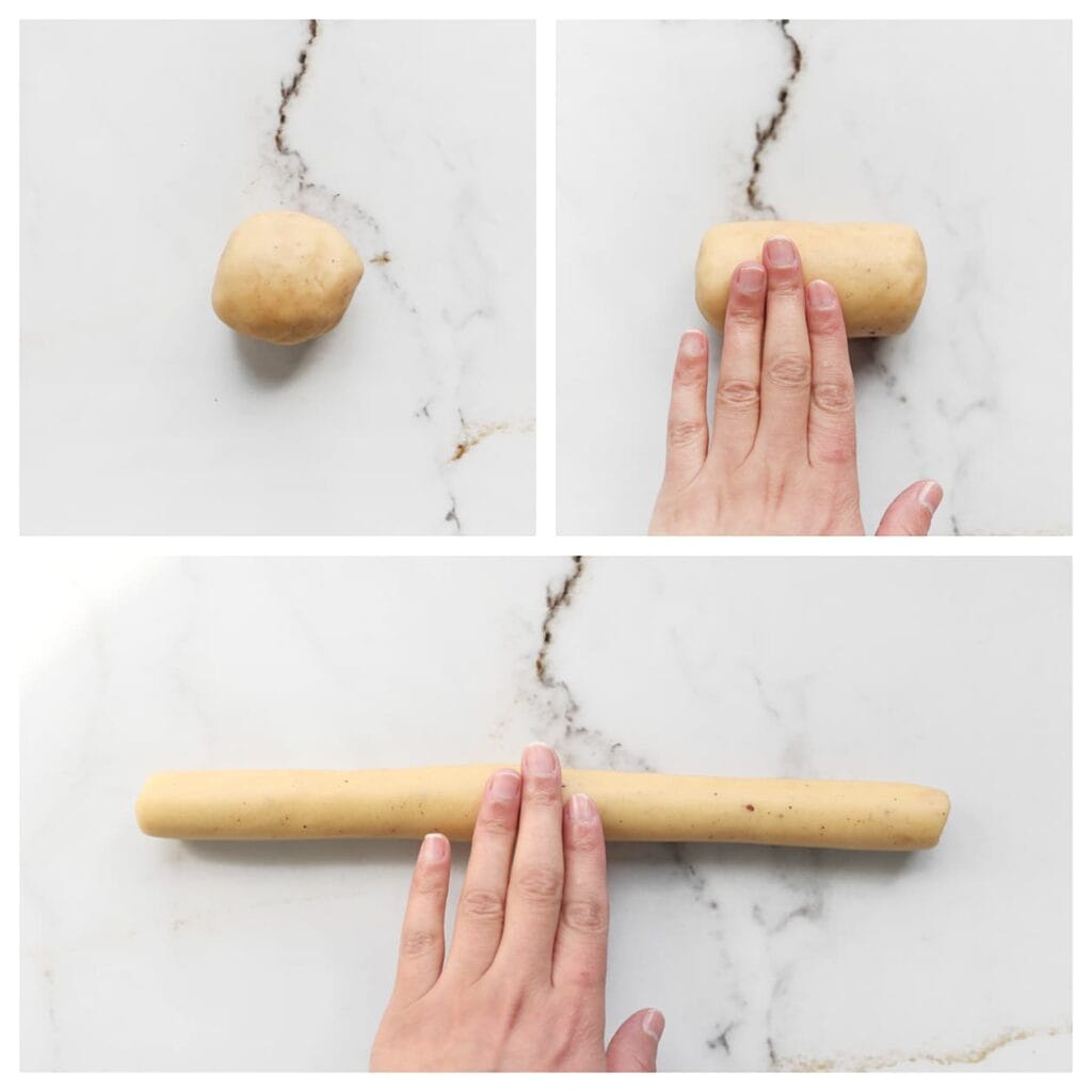 Rol elk stuk uit tot een lange, gelijkmatige streng van ongeveer 34 cm.