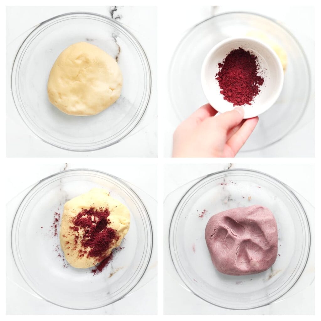 Neem het tweede stuk van het koekjesdeeg en doe dit in een diepe kom. Voeg 4 gram bosbessenpoeder toe en kneed goed tot een geheel.