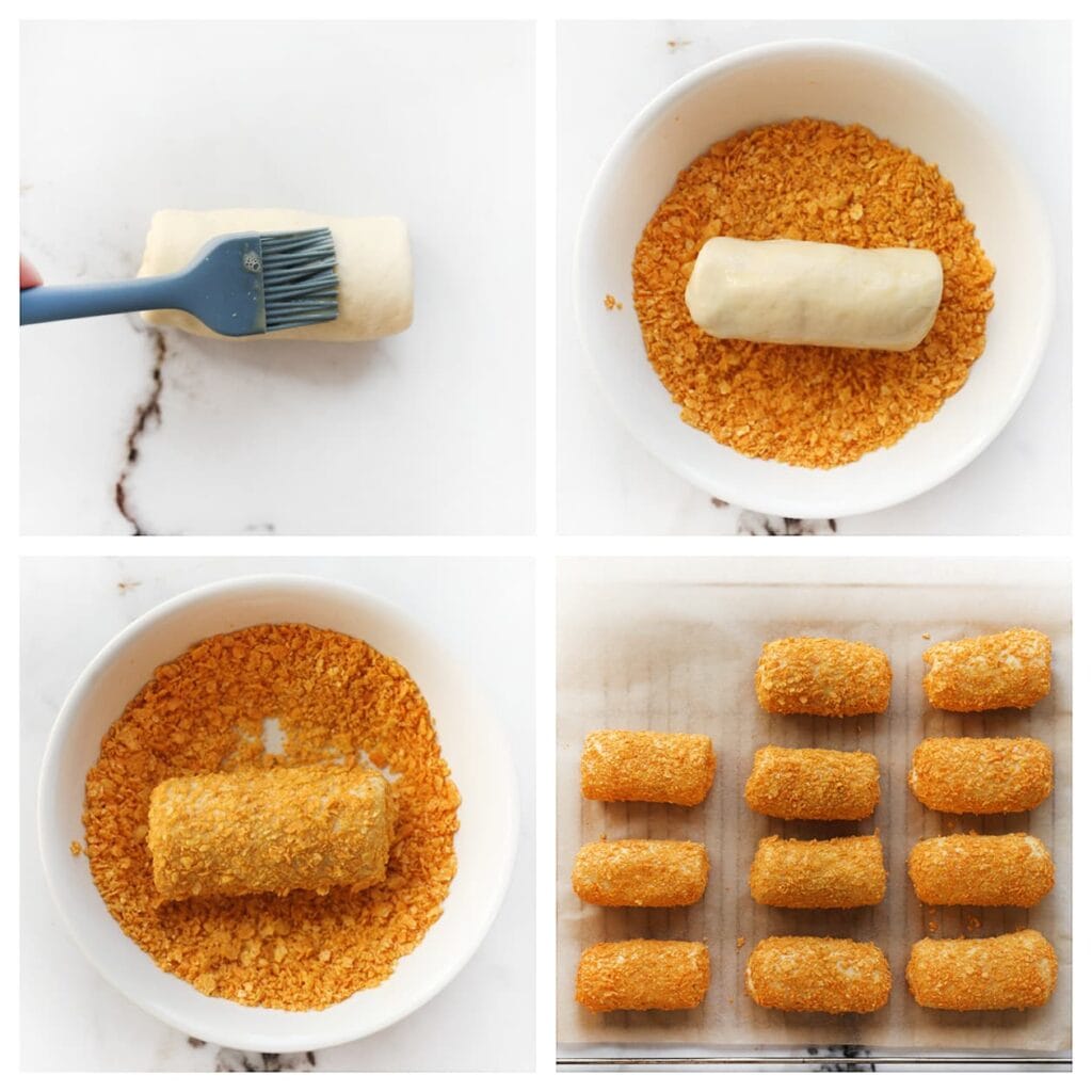 Draai de broodjes om en bestrijk ze met het geklutste ei. Haal ze daarna door de gemalen nacho chips en leg ze op een bakplaat met bakpapier. Laat ze 30 minuten rijzen op een warme plek.