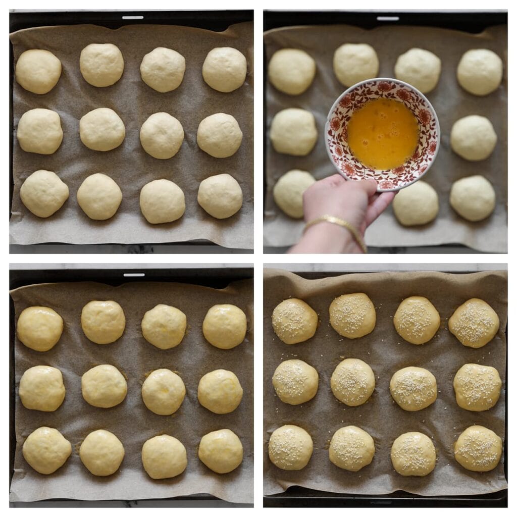 Leg het deeg op een met bakpapier beklede bakplaat. Bestrijk ze met het geklutste ei en strooi er wat sesamzaad op. Laat  het deeg 30 minuten rijzen, of tot het in omvang is verdubbeld.