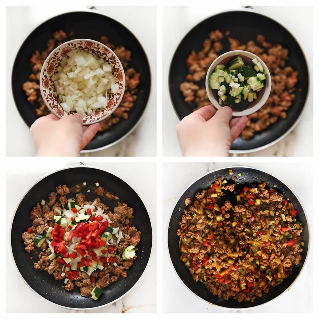 Voeg de gesnipperde ui, paprikablokjes en courgetteblokjes toe. Bak 5 minuten mee tot de groenten zacht zijn. Laat het mengsel afkoelen.