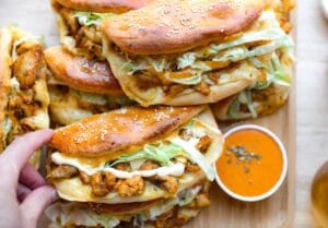 Kipbroodjes uit de oven Kookmutsjes